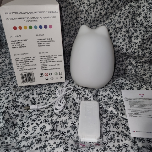 LED Cat Night Light - Picture 3 of 11